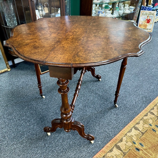 Walnut Table 1 image Walnut Table 1.jpeg